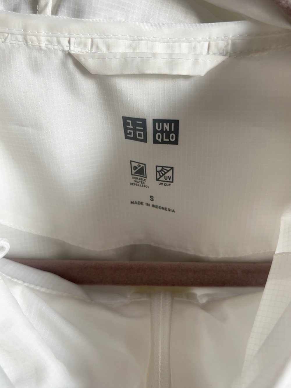 Uniqlo White Lightweight Hooded Windbreaker Jacket S - Picture 3 of 5